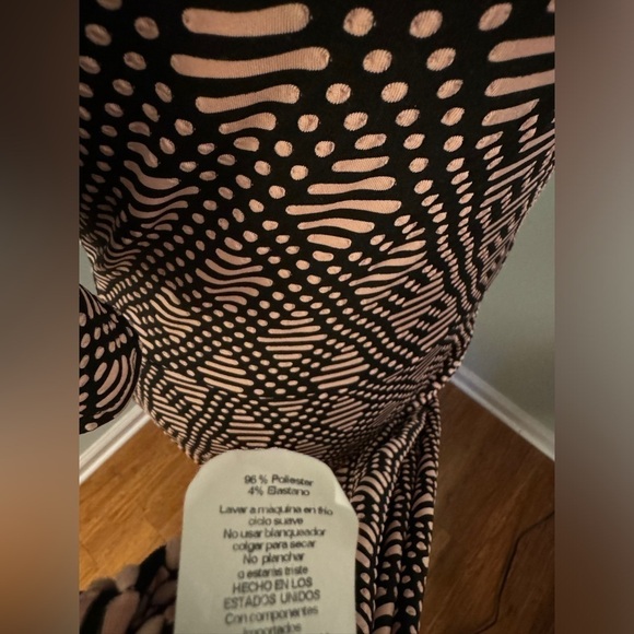 LuLaRoe Ana Maxi Dress 3XL LIKE NEW black and peach textured pattern - Picture 5 of 7